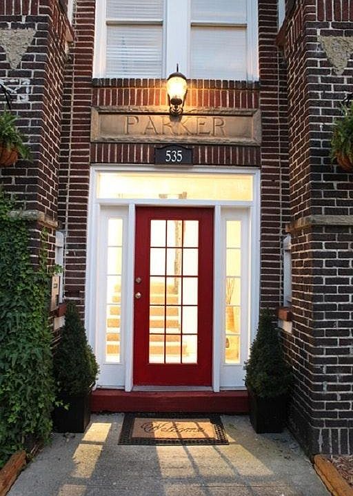 1st image of 535 W 36th St #6