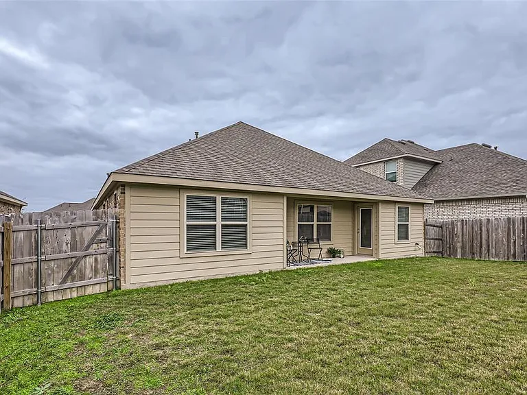 5867 San Savino Dr — Photo 28