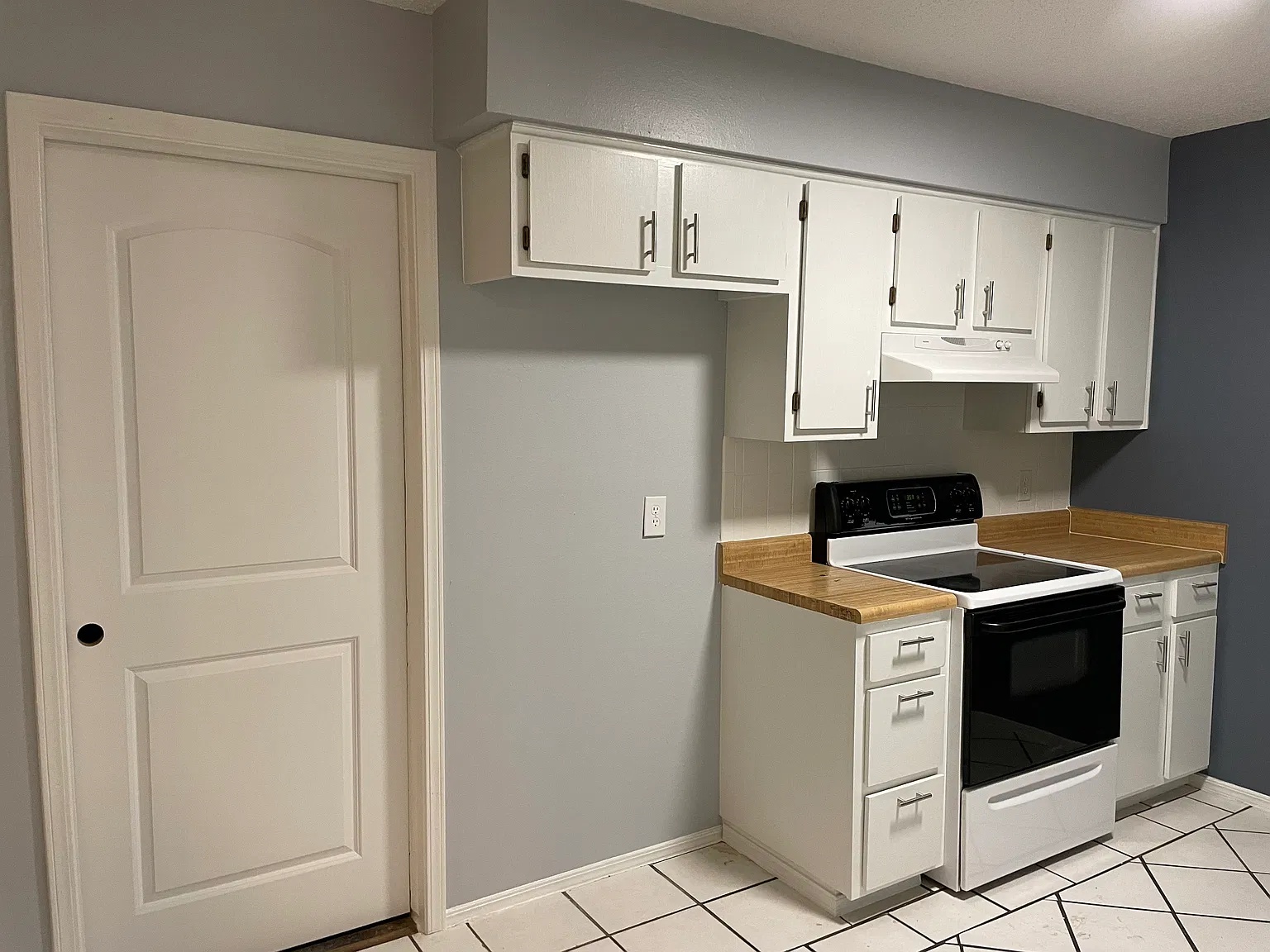 2 bed, 1.5 bath, 1100 sqft, $1,350 — Photo 4