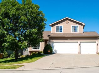 16326 Fowler Ave, Omaha, NE 68116