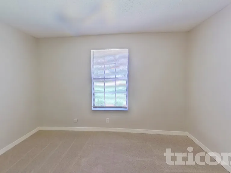 2159 Acorn Mnr — Photo 9