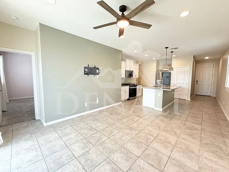 4373 W Allen St — Photo 4