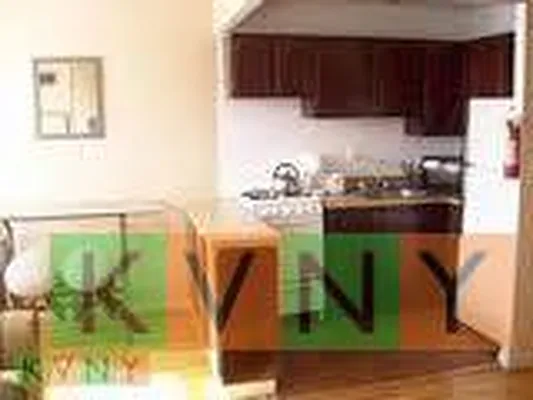 Rented by KVNY Soho | media 36