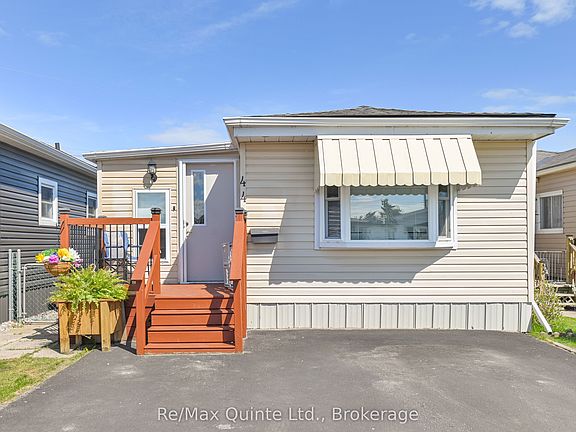 3rd image of 311 Dundas St E #44