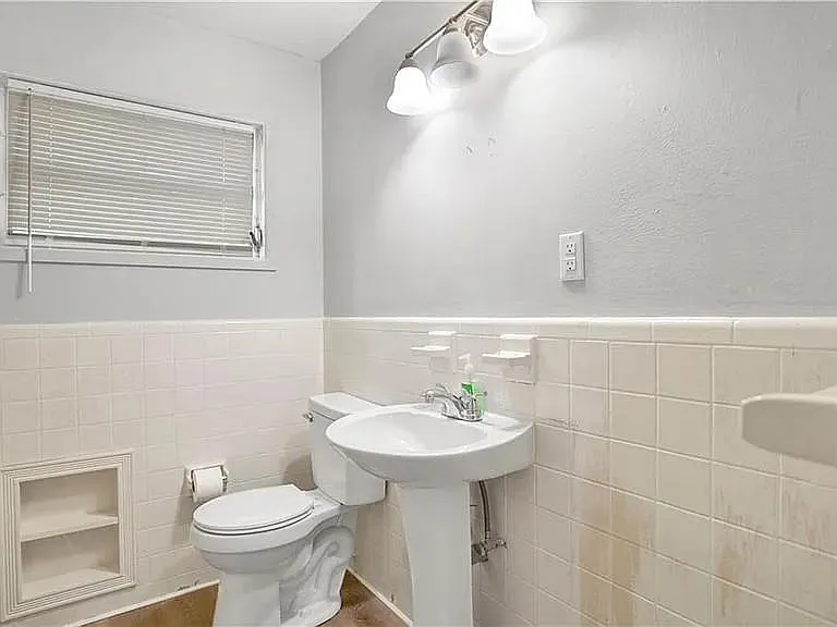 3764 Autumndale Dr — Photo 15