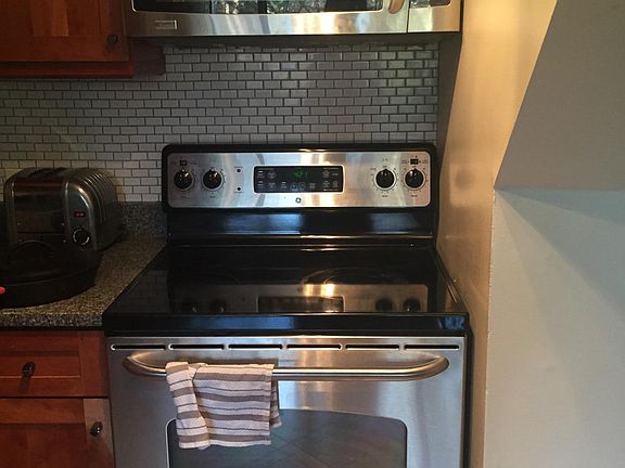 Kenmore & GE Stainless steel appliances