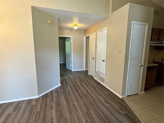3rd image of 3711 Valley Forge Dr