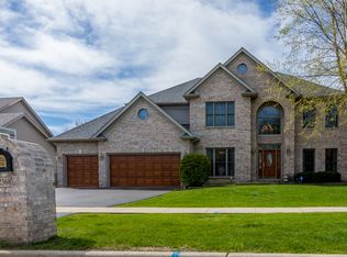 2368 Kidwell Dr, West Chicago, IL 60185