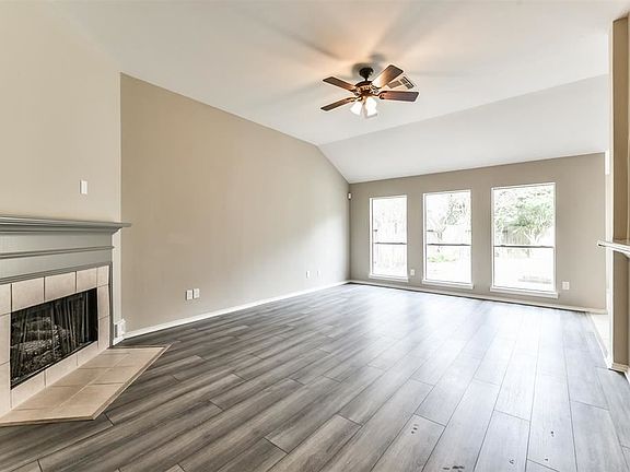 4th image of 3835 Shadow Cove Dr