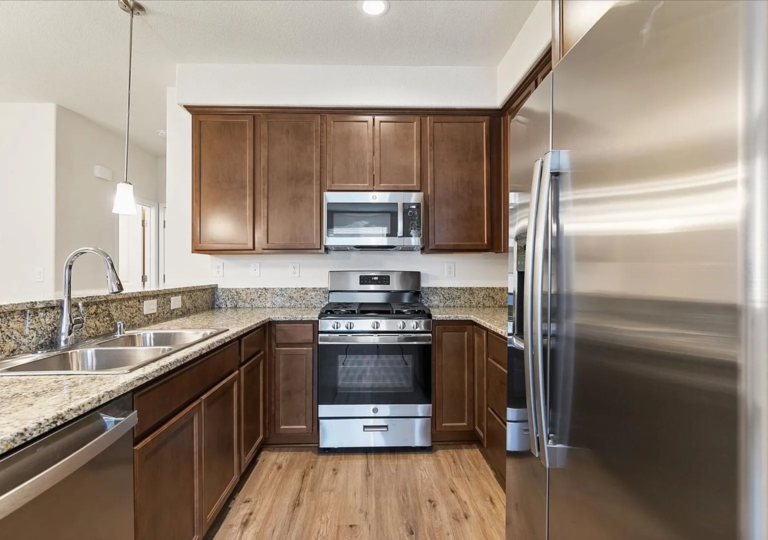 The Sierra - 2 Bedroom, 2.5 Bath with Tech Center and 2 Car Garage. — Photo 1