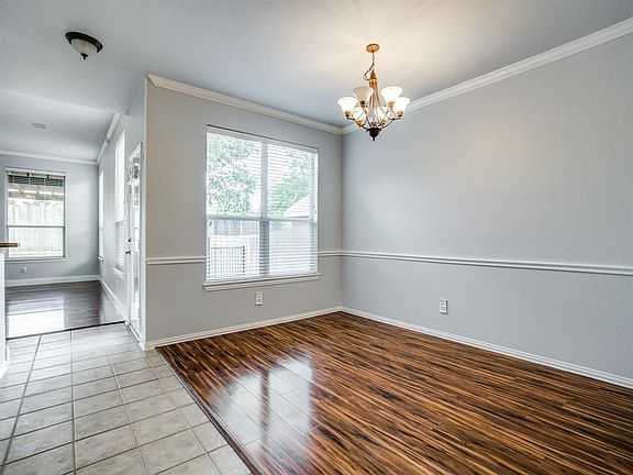 2nd image of 5117 Comstock Cir