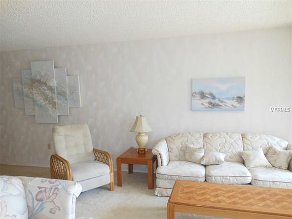 4th image of 800 Cove Cay Dr Unit 3G