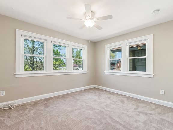 5th image of 158 Olentangy St
