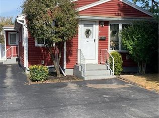 1 Irving St, Cranston, RI 02910