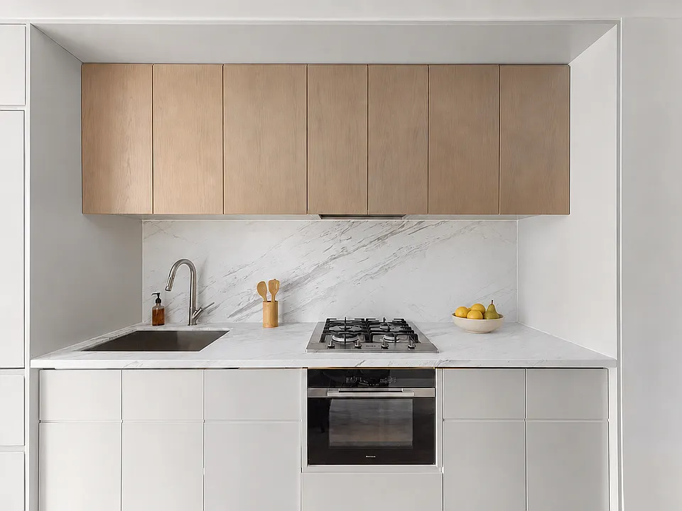 208 Delancey St #2A