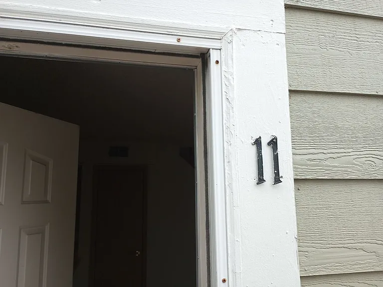 972 S Dearborn Way #11 — Photo 2