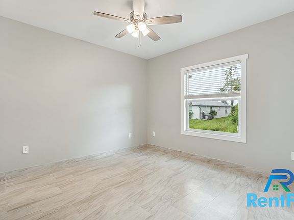 2nd image of 5036 Locke Ln