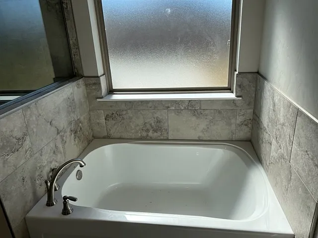 130 Oasis St — Photo 14