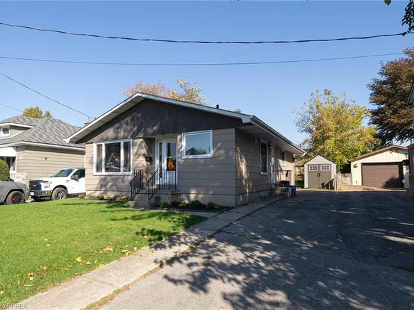30 Lida St, Brantford, ON N3S 2P9