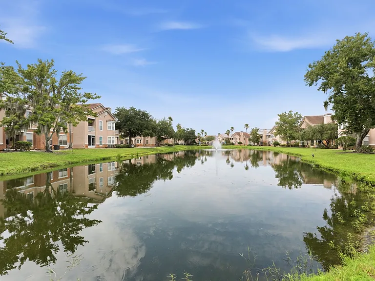 10436 Villa View Cir — Photo 33