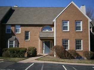 28 Orchard Brook Dr, Wethersfield, CT 06109