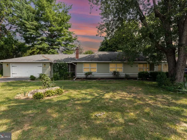 907 W Louther St, Carlisle, PA 17013