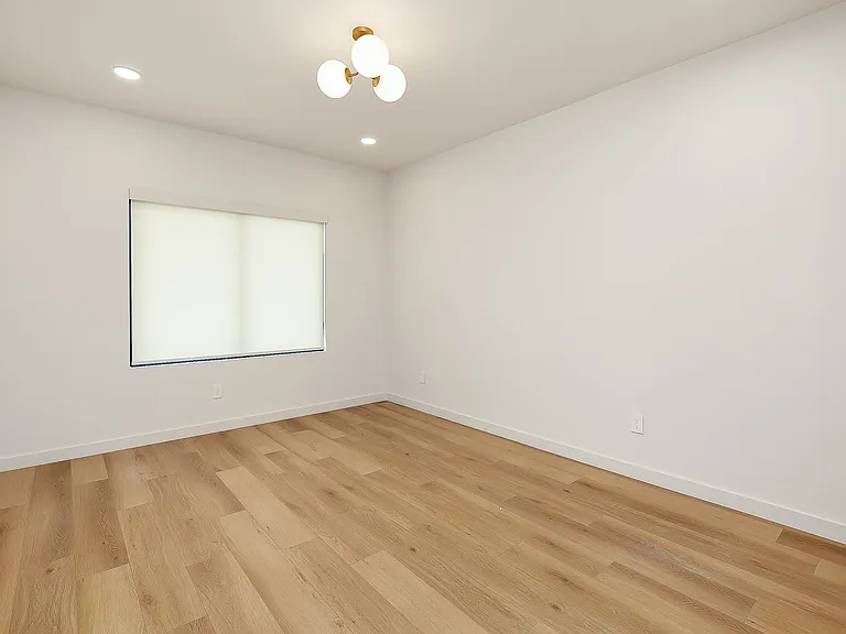 722 Juniper Cir #B — Photo 4