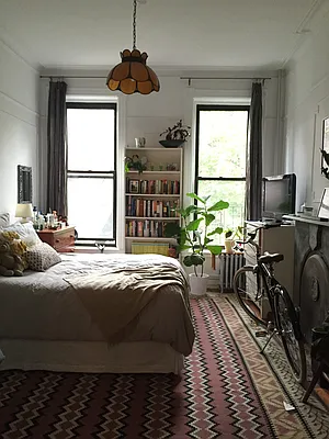 Rented by Moving Forward Real Estate NYC | media 50