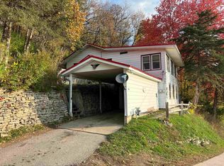 500 Volga Rd SW, Elkader, IA 52043