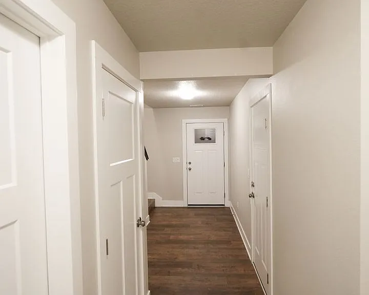 4021 NE 4th St — Photo 3