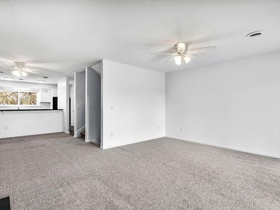 5th image of 516 Linksider Dr APT A4