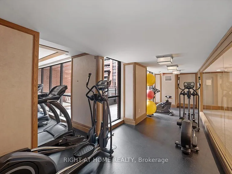 830 Lawrence Ave W #537 — Photo 22