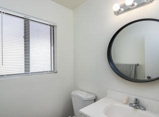 14937 Sherman Way APT 2, Los angeles, CA 91405