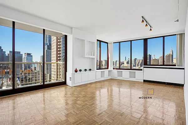 Rented by Modern Spaces | media 27