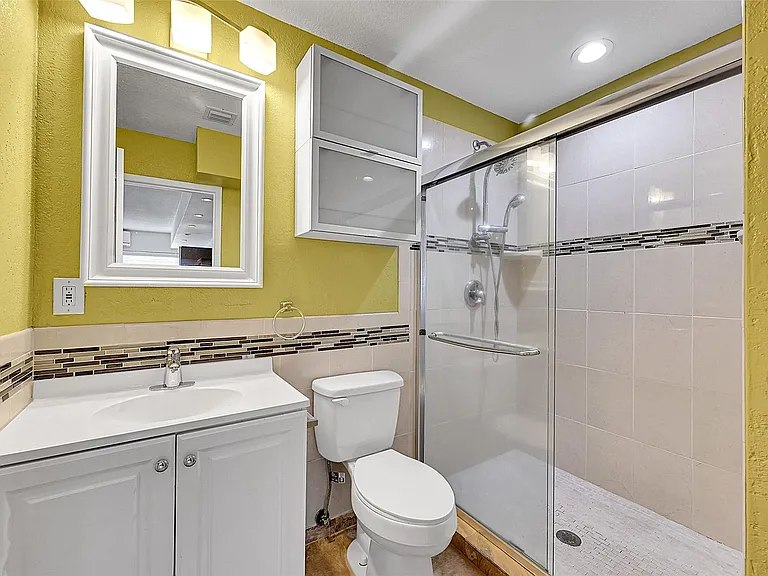 1480 SW 66th Ter — Photo 47