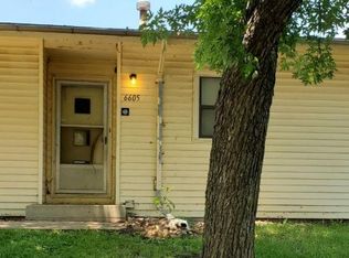 6605 SW Arborglade Ln, Topeka, KS 66619