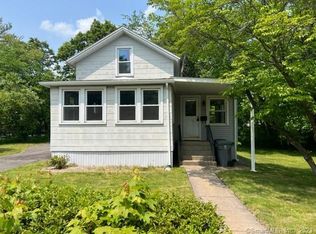 35 Norton Pl, Plainville, CT 06062
