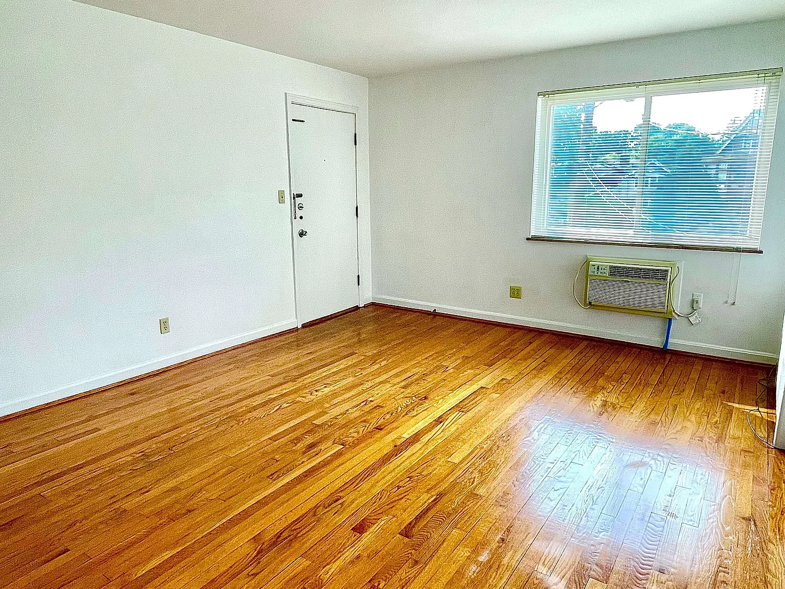 2912 Madison Road — Photo 4