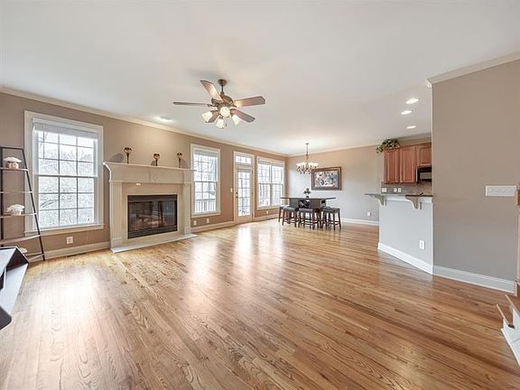 3rd image of 3030 Gaston Cir SE #4