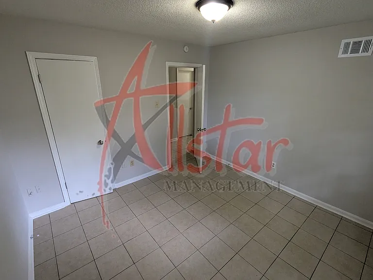 2905 Brook Cv — Photo 5