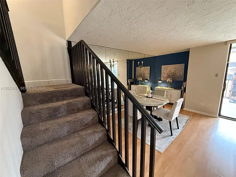 450 Commodore Dr #306 — Photo 9