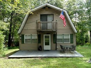 8121 Acorn Ct, East Stroudsburg, PA 18302