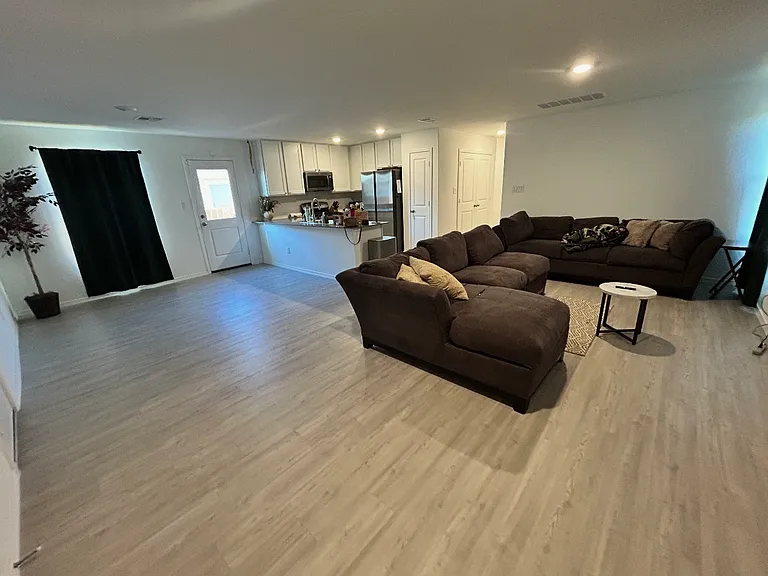 3664 Millbrook Way — Photo 3