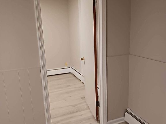 3rd image of 445 16th St #4A