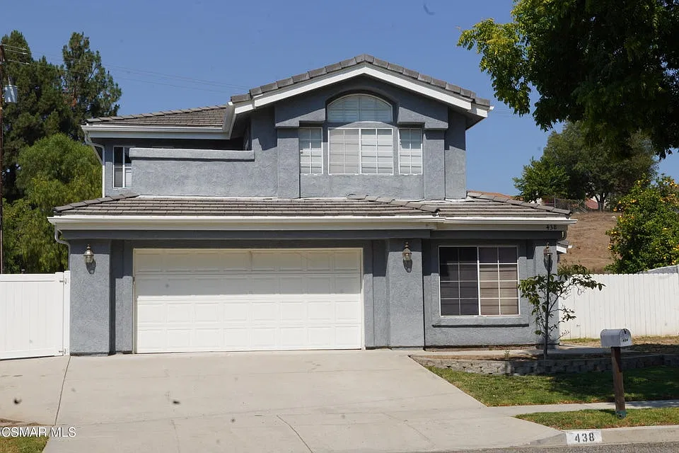 5 bed, 2631 sqft, $4,450 — Photo 1