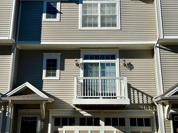 557 Park Road #5, Waterbury, CT 06708