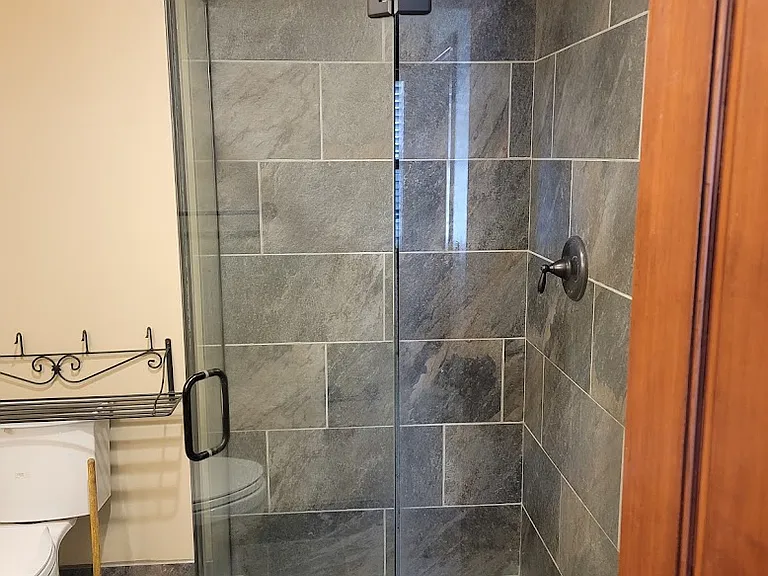 631 E Croy St #23 — Photo 9
