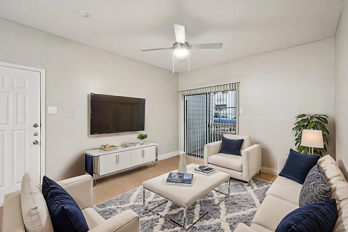Building Photo - Foxborough Apartments