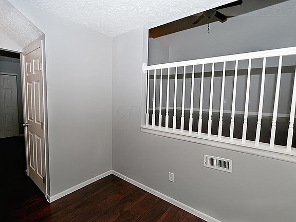 4th image of 285 Harland Dr