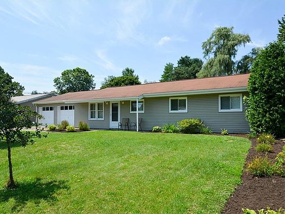 2nd image of 136 Chadborne Ct